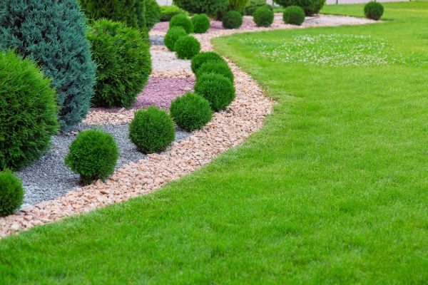 Landscape Gravel Installation
