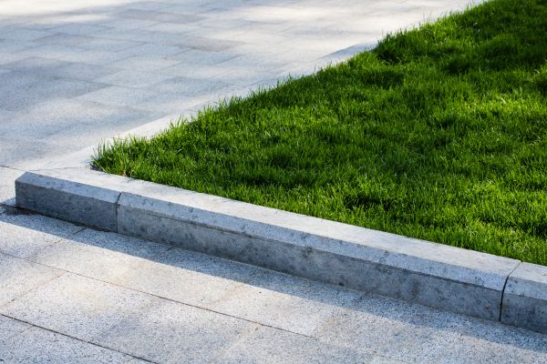 Landscape Curbing Replacement Service